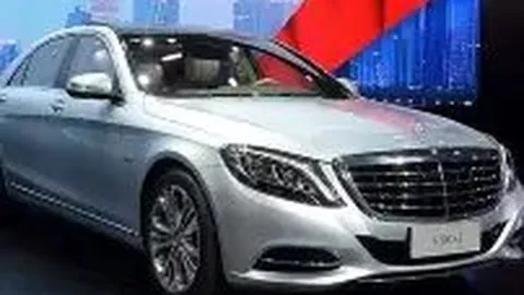 “中山大学举办沙滩足球专项基金捐赠盛典”